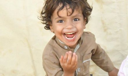 اليكم قصة “الطفل اليمني السعيد”