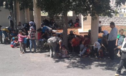 بالصور: جهاز فرع المعلومات يوقف 214 سوريا دخلوا خلسة الى لبنان عبر جبال الصويري