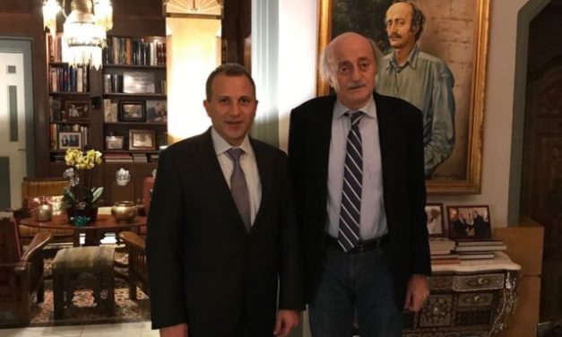 هل تجري الرياح بما تشتهي السفن الجنبلاطية؟