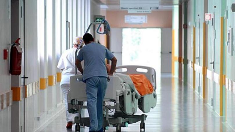 كارثة نقص المستلزمات الطبية: المرضى اللبنانيون بخطر