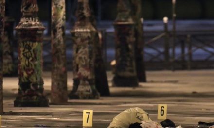 هجوم بسكين في باريس… إصابة 7 أشخاص واعتقال المنفذ
