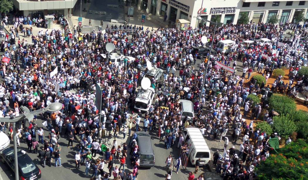 تمرّد أساتذة “اللبنانية”وطلابها على “الرابطة” بعد فكّ الإضراب