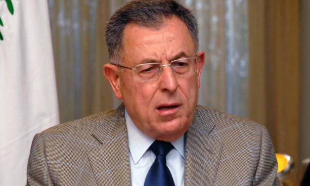 السنيورة مستذكرا الشهيد بيار الجميل: للتمسك بالطائف واحترام الدستور