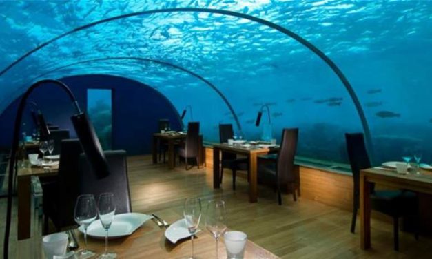 أول فندق تحت الماء والليلة ب 50 ألف دولار!