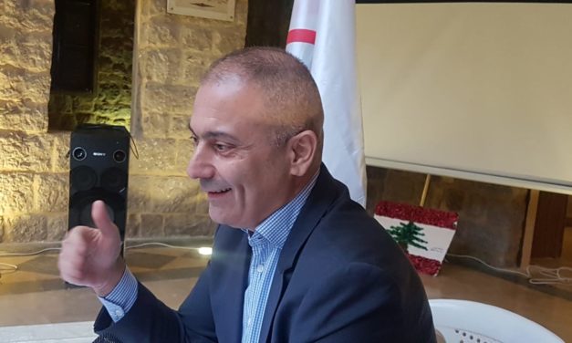 محفوظ من قلعة الاستقلال: إلى متى نستمر بنصف دولة؟