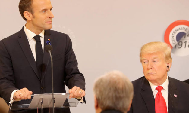 ماذا دار بين الحريري وماكرون وبوتين في باريس؟