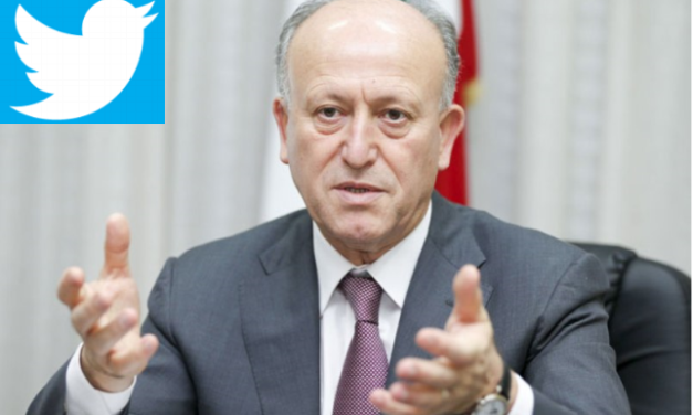 ريفي مغردا في ميلاد كمال جنبلاط: ننحني لعنفوانك