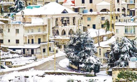 لبنان في قلب العاصفة… والحكومة في “الثلاجة”