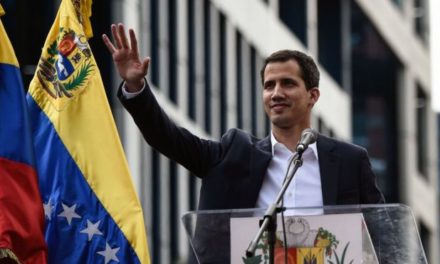 غوايدو يدعو أوروبا إلى تكثيف العقوبات على نظام مادورو