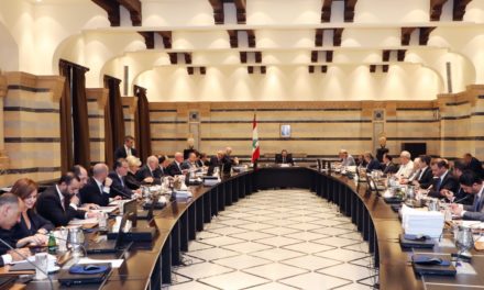 الحريري في مجلس الوزراء: للتضامن الوزاري في مناقشة الموازنة