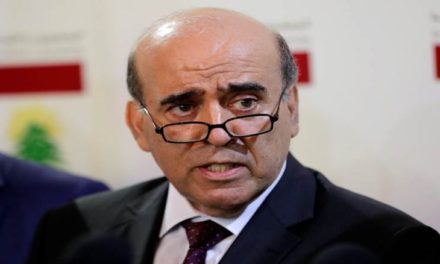 وزير الخارجية يفجّر فضيحة دبلوماسية.. ولبنان قد يُعاقَب خليجياً