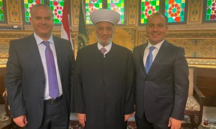 رئيس بلدية مجدل عنجر سعيد ياسين والمستشار محمد ياسين زارا المفتي دريان