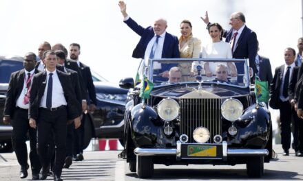 كواليس عودة اليسار.. تنصيب لولا دا سيلفا رئيساً للبرازيل