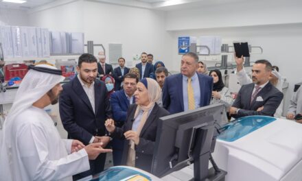 الشيخ سالم بن ركاض يفتتح الفرع الجديد لمختبرات «لايف دياجنوستكس الطبية» في مدينة العين