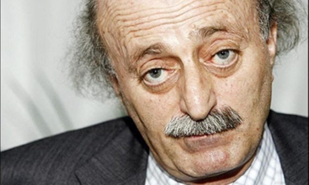 جنبلاط مغردا:عار الذي جرى في بحمدون، ومن الضروري ملاحقة المحرضين