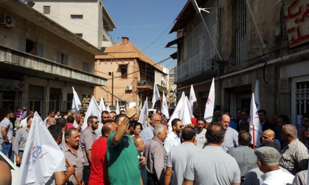 موظفو كهرباء زحلة يتضامنون مع نكد