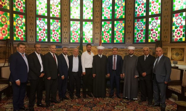 وفد بقاعي زار المفتي دريان:لتسهيل مهمة الرئيس الحريري