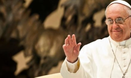 البابا فرنسيس يغيب عن القداس… بسبب “وعكة صحية”