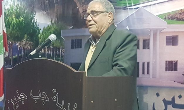 غزةُ، من تعاتبين!!! بقلم الشاعر العربي الكبير عمر شبلي