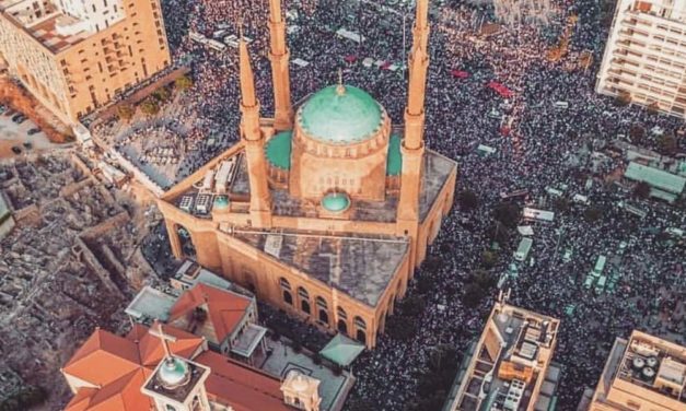 هكذا يكون التغيير الحقيقيّ في خضمّ الانهيار…