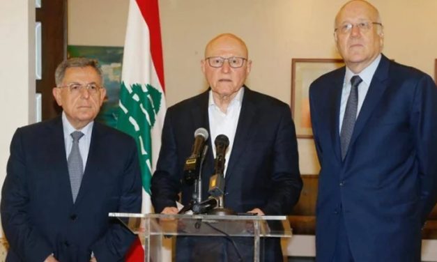 رؤساء الحكومة السابقون: ممارسات عون​ تعدٍ وتشويه للدستور