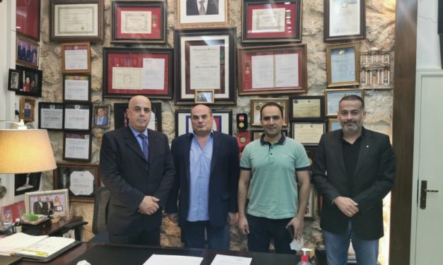 صناعيو البقاع في مصلحة الابحاث العلمية الزراعية في تل عمارة
