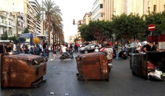 السلاح المتفلّت “يُلعلع”… والدولة “يا غافل إلك ألله”