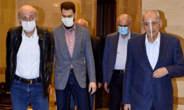 جنبلاط العائد من فرنسا مرتعداً من سقوط لبنان بـ”جهنم”