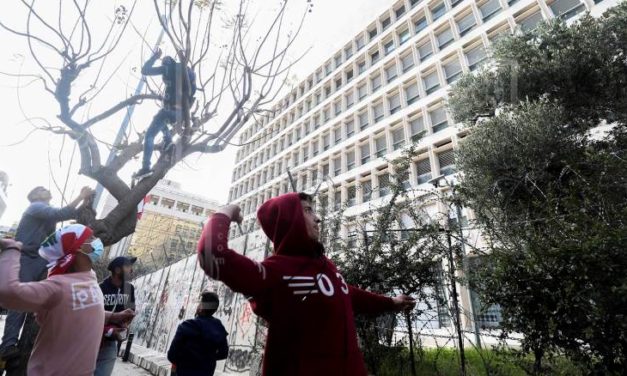 مسار لبنان الأسود: الفوضى تقوّض الأمن وإسرائيل تتربّص