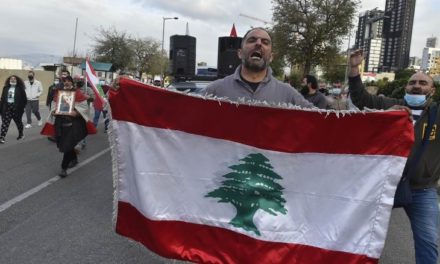 لبنان يختنق.. ينتظر إدارة إيرانية سعودية