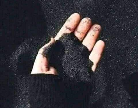 بين سواد رمال مصر وسواد وجه حكام لبنان…
