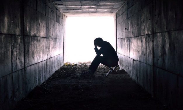 بين القلق والايمان  ثقوا بالله …