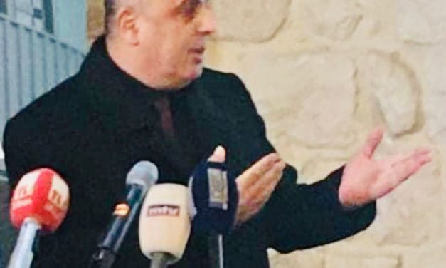 بين التلوث‬⁩ ⁦‪السياسي‬⁩ والتلوث الاخلاقي….