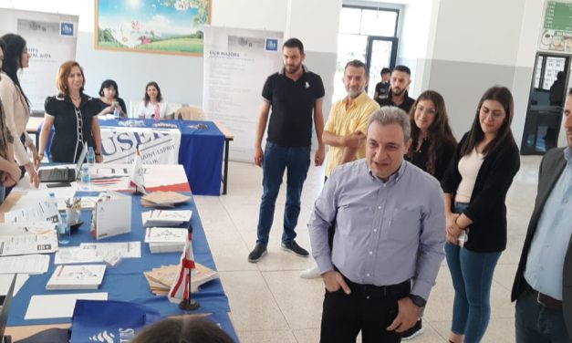 أبو فاعورخلال جولة في معرض التوجيه الجامعي : الجامعة اللبنانية في دائرة الخطر وإنقاذها أولوية