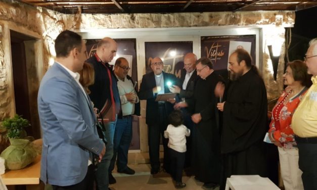 مدير عام الزراعة لويس لحود دشن في بحرصاف اعادة العمل بمؤسسة Victus لانتاج افخر انواع الخمور اللبنانية