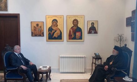 غسان سكاف‬⁩ يزور المطران عودة‬⁩: لا تضيعوا الفرصة التاريخية