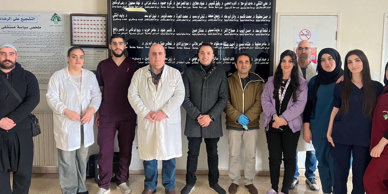 ابو زور محاضرا في مستشفى راشيا الحكومي عن تعزيز التميز في رعاية الجروح