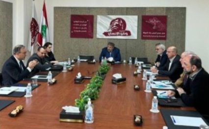 “مشروع وطن الانسان” يتسلّم من “جمعية حقوق المكلفين” تقريرها عن الإدارة المالية