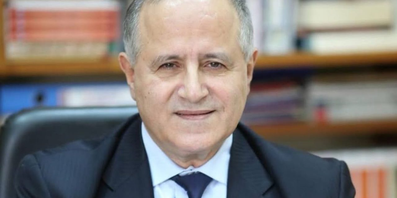 سليم دكّاش: رئيسٌ لم يكن… ولكنّه قاد جمهورية الجامعة اليسوعية.