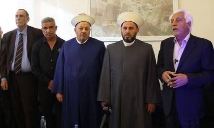 محمد مظلوم مكرما في بلدته.. الغزاوى: نقدر له تفانيه من اجل بلدته ومناقبيته