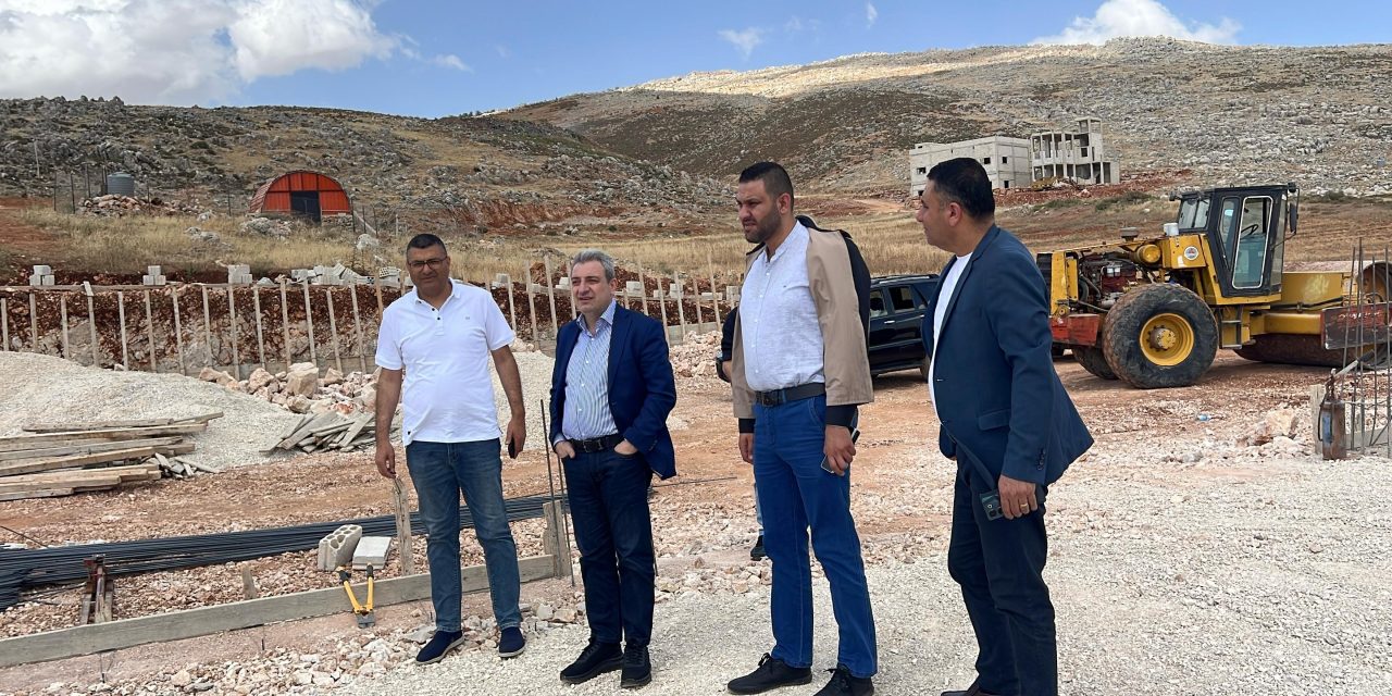 ابو فاعور جال في المنطقة الصناعية في ضهر الأحمر: نسعى إلى تطوير هذه المنطقة الصناعية لتحتضن المصانع التي تؤمن فرص العمل لابناء المنطقة.