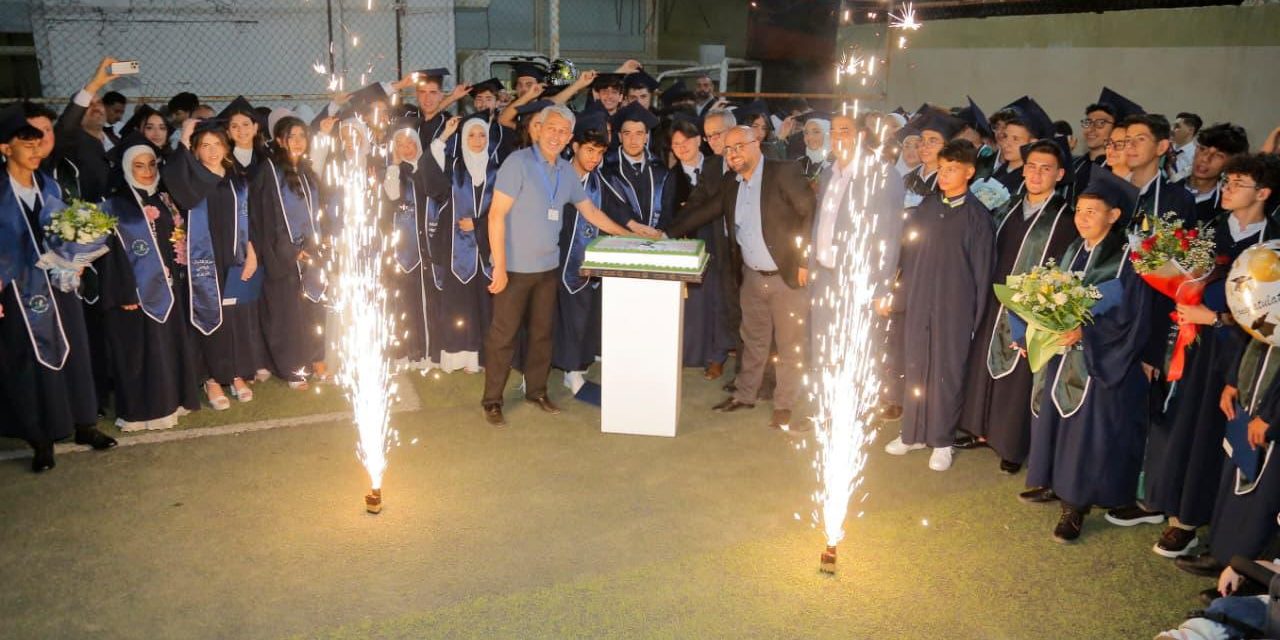 جمعية الشباب البقاعي تكرّم خريجي مركزها التربوي في عيتا الفخار دفعة الشهيد رفيق الحريري باحتفال حاشد