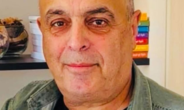 نقولا أبو فيصل يكتب سيرته الذاتية وشريط حياته في أسطر وكلمات ليست كالكلمات