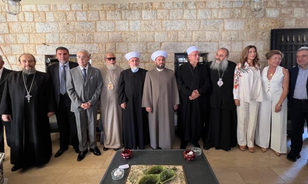 سكاف خلال لقاء تكريمي جامع” لا بديل عن اتفاق الطائف سوى تطبيقه والمنطقة في حرب كبرى يتخللها هدنات مفخخة”