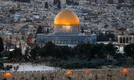 هذا ما كتبه جنبلاط يوم استشهاد السيد نصرالله