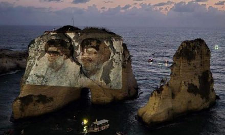 واقعة “الصخرة” تهزّ صورة الحكومة… وتعطّل الثقة الدولية؟!