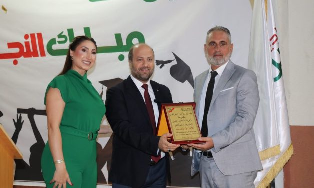 مدير التعليم الثانوي خالد فايد خلال رعايته حفل تخريج طلاب عين عطا: تخرجكم هو بداية الطريق وليس نهايته