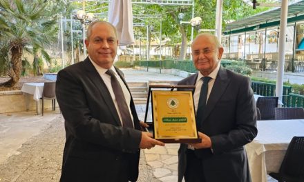 ابراهيم الترشيشي يكرم القاضي منيف بركات : كنت ولا زلت ضمير المظلومين وسندا للحق والنزاهة