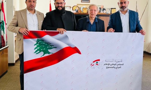 محفوظ يبحث مع وفد إعلامي في واقع المواقع الإلكترونية وقانون الإعلام الجديد