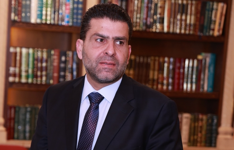 رئيس بلدية المرج يدافع عن رسامني: “اتركوا الوزير النشيط… الردّ بالأعمال”